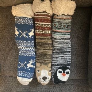 MUK LUKS sherpa lined cabin socks